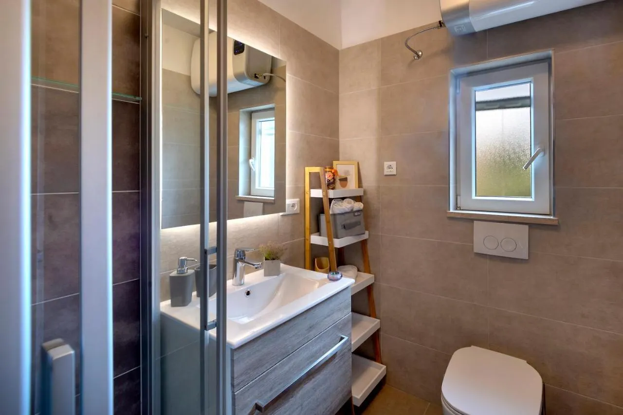 B Apartment Ravni